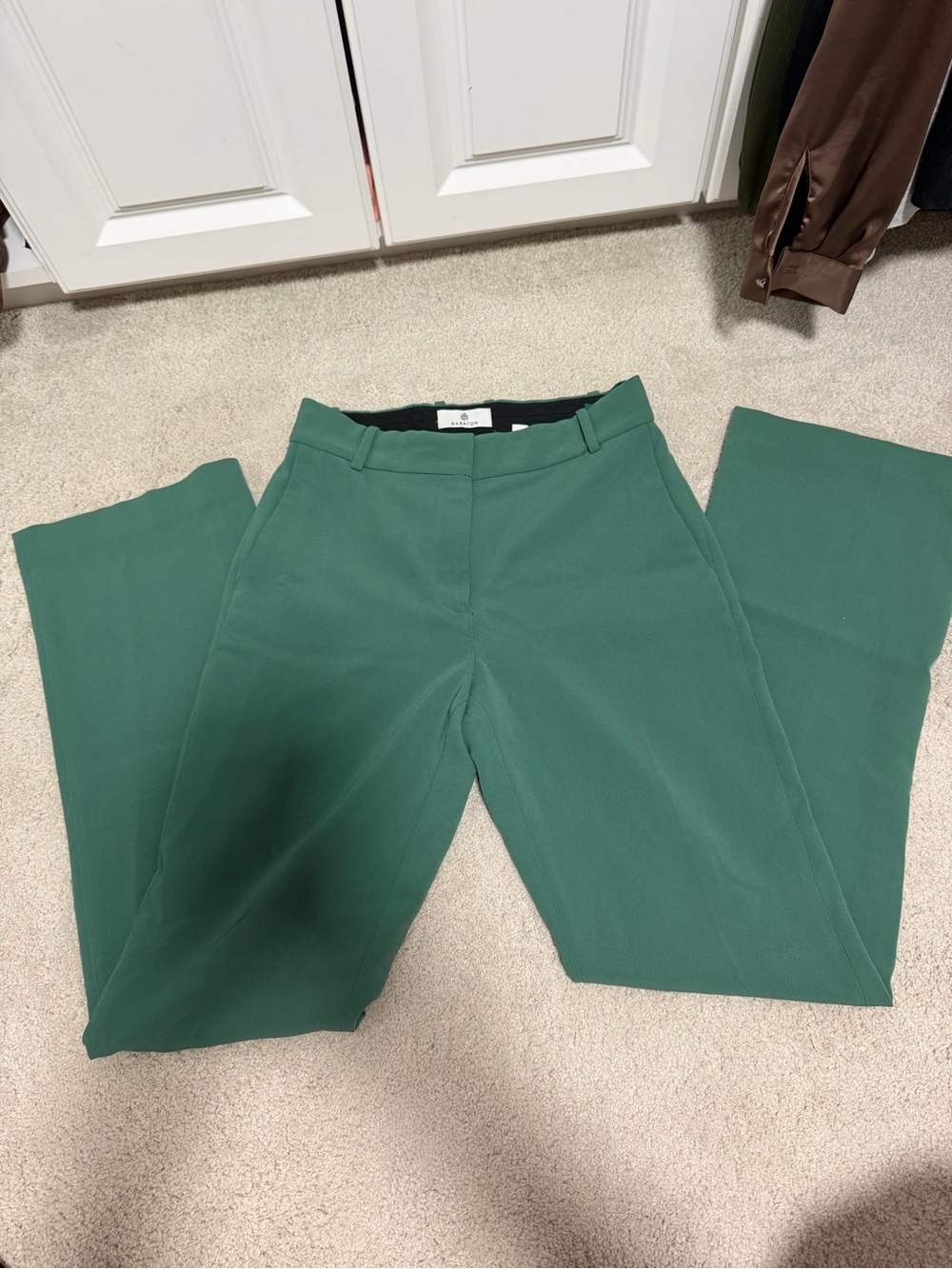 Aritzia Babaton Green Dress Pants